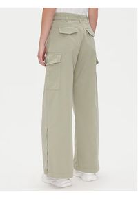 Hugo - HUGO Spodnie cargo Holoma 50536955 Zielony Relaxed Fit. Kolor: zielony. Materiał: bawełna #5