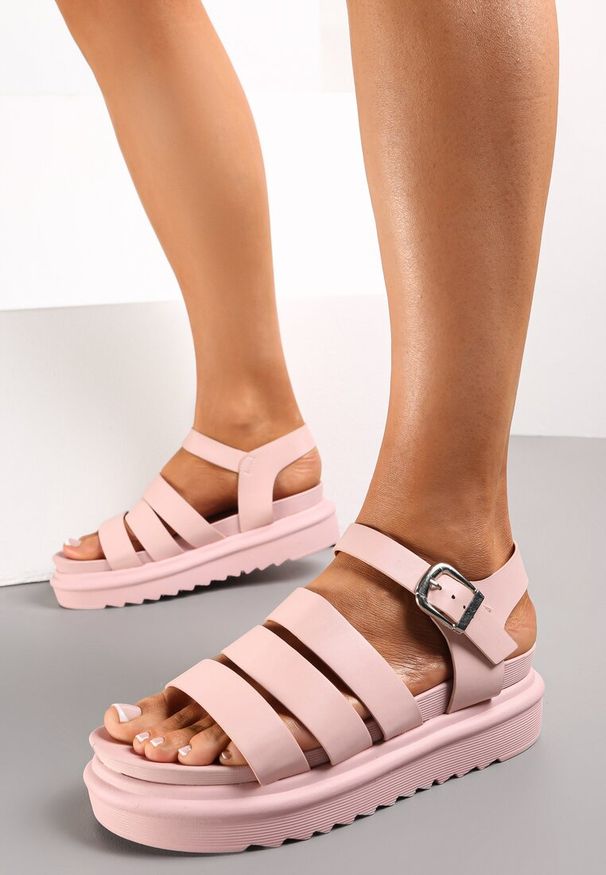 Renee - Różowe Sandały Gladiatorki na Platformie Jaylnia. Kolor: różowy. Obcas: na platformie