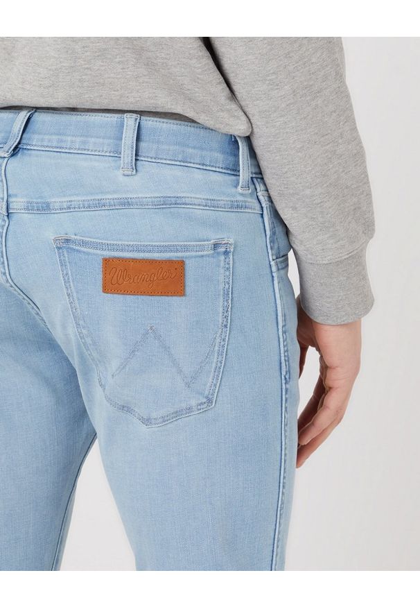 Wrangler - WRANGLER BRYSON MĘSKIE SPODNIE JEANSOWE TRACE W14XCS21O 112320038