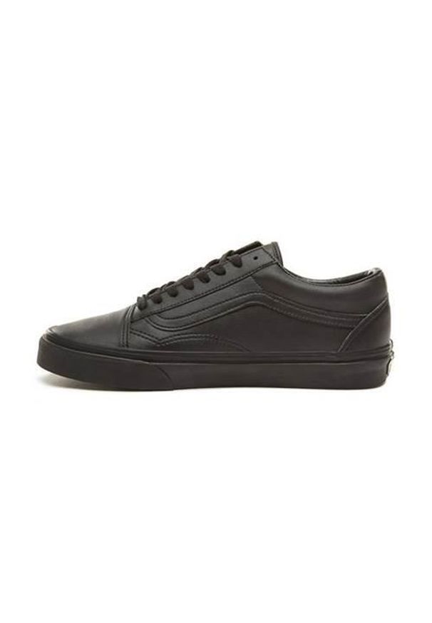 Buty do chodzenia męskie Vans Old Skool Classic. Zapięcie: sznurówki. Kolor: wielokolorowy, czarny. Materiał: materiał, syntetyk, tkanina. Szerokość cholewki: normalna. Model: Vans Old Skool, Vans Classic. Sport: turystyka piesza