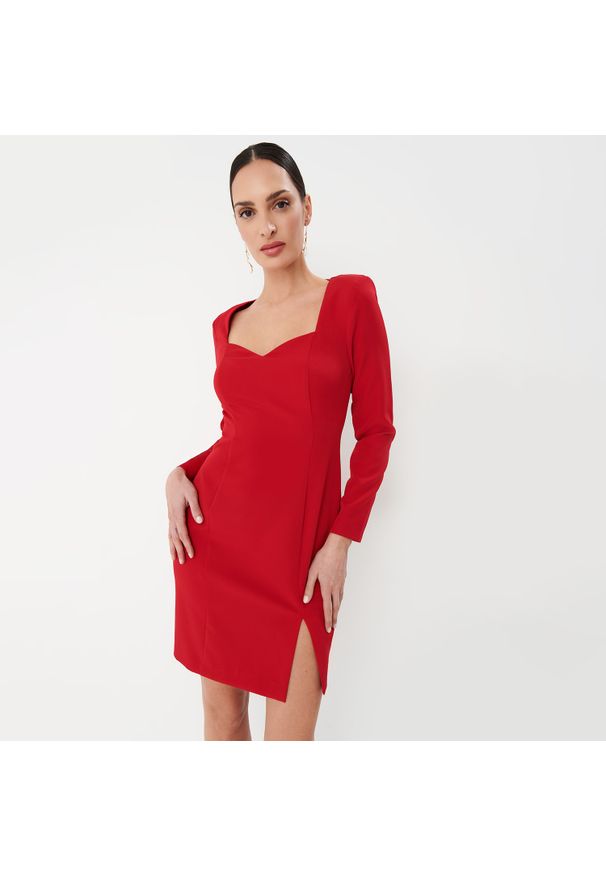 Mohito - Czerwona sukienka mini - Czerwony. Kolor: czerwony. Długość: mini