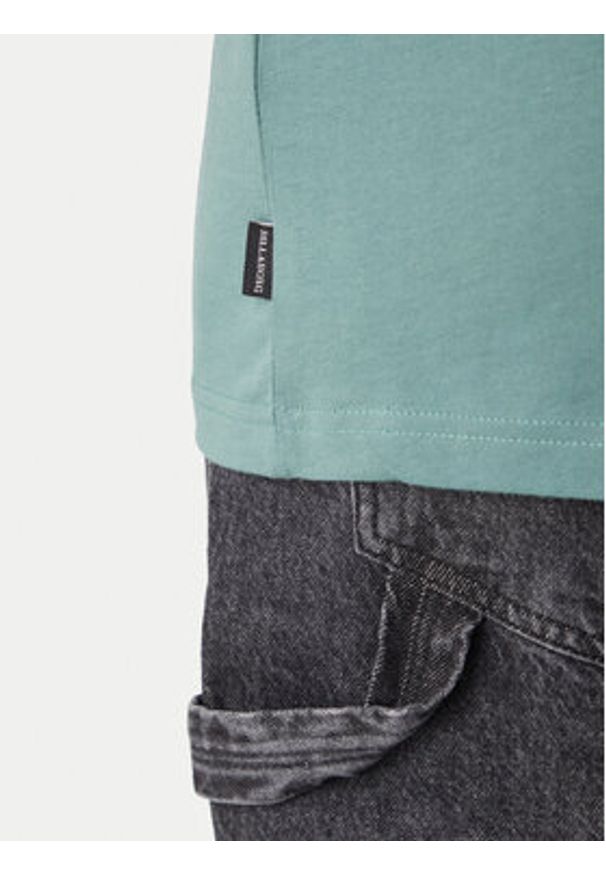 Billabong T-Shirt Totem EBYZT00388 Zielony Regular Fit. Kolor: zielony. Materiał: bawełna