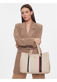 TOMMY HILFIGER - Tommy Hilfiger Torebka Th Emblem Satchel Corp AW0AW15117 Beżowy. Kolor: beżowy. Materiał: skórzane #3