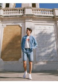 Big-Star - Szorty męskie jeansowe niebieskie Aden 255. Kolor: niebieski. Materiał: jeans. Sezon: lato. Styl: wakacyjny, elegancki, klasyczny