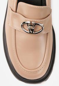 Born2be - Ciemnobeżowe Mokasyny na Grubej Podeszwie z Ozdobną Klamrą Kikirra. Okazja: na co dzień. Zapięcie: klamry. Kolor: beżowy. Materiał: len. Styl: casual, klasyczny, elegancki #5