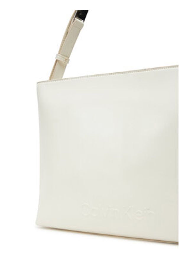 Calvin Klein Torebka Embossed Logo Medium Shopper K60K613172 Écru. Materiał: skórzane