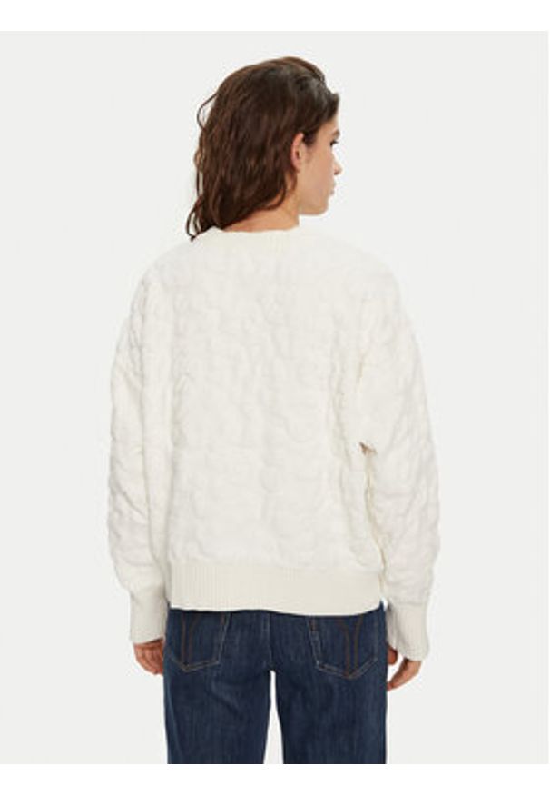 DKNY Sweter P4MSAQ51 Écru Regular Fit. Materiał: wiskoza