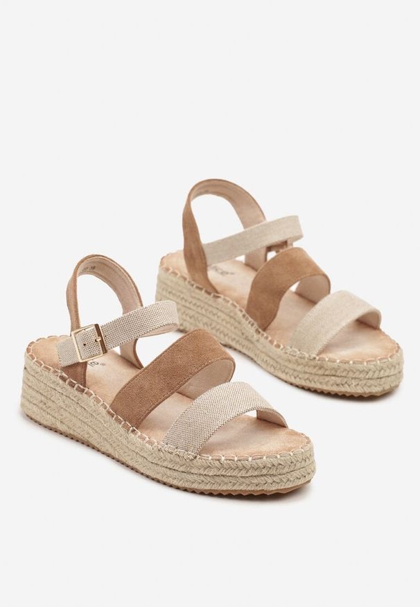 Born2be - Brązowe Sandały z Ozdobnymi Paskami i Plecionym Koturnem Daviviera. Zapięcie: pasek. Kolor: brązowy. Sezon: lato. Obcas: na koturnie. Styl: elegancki, klasyczny