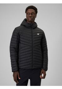 4f - 4F Kurtka z wypełnieniem syntetycznym męska - czarna S. Okazja: na co dzień. Typ kołnierza: kaptur. Kolor: czarny. Materiał: syntetyk. Wzór: jodełka. Styl: casual #1