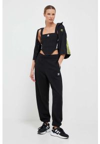 adidas Originals top damski kolor czarny. Typ kołnierza: dekolt w karo. Kolor: czarny. Materiał: skóra. Długość rękawa: na ramiączkach #4