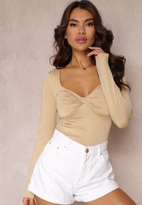 Renee - Beżowa Bluzka Astesilea. Kolor: beżowy. Materiał: dzianina, skóra, jeans. Długość: długie. Wzór: jednolity #6