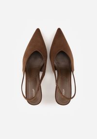 Born2be - Ciemnobrązowe Czółenka VICES na Klepsydrowej Szpilce z Odkrytą Piętą Azisera. Kolor: brązowy. Materiał: jeans. Styl: elegancki #6