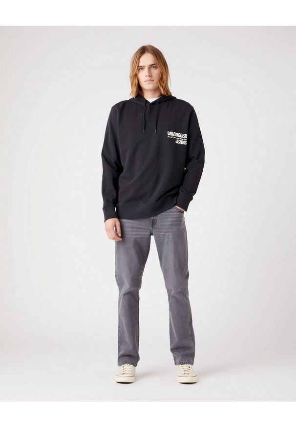 Wrangler - WRANGLER SLOGAN HOODIE MĘSKA BLUZA FADED BLACK W666ILXV6 112321310