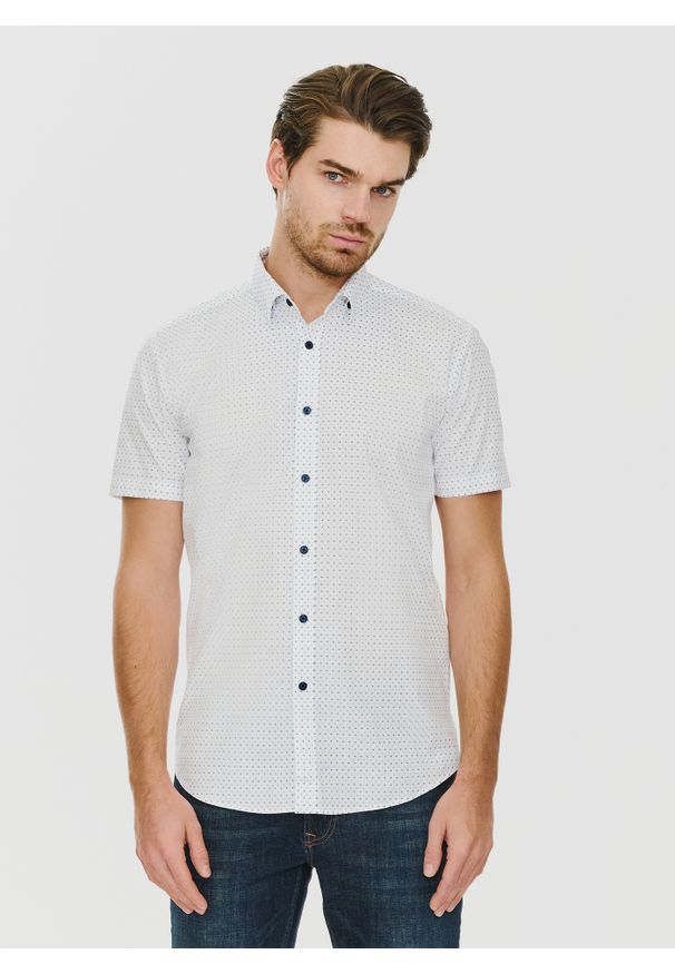 Pako Lorente - PAKO LORENTE – Biała koszula męska z krótkim rękawem. Kolor: biały. Długość rękawa: krótki rękaw. Długość: krótkie