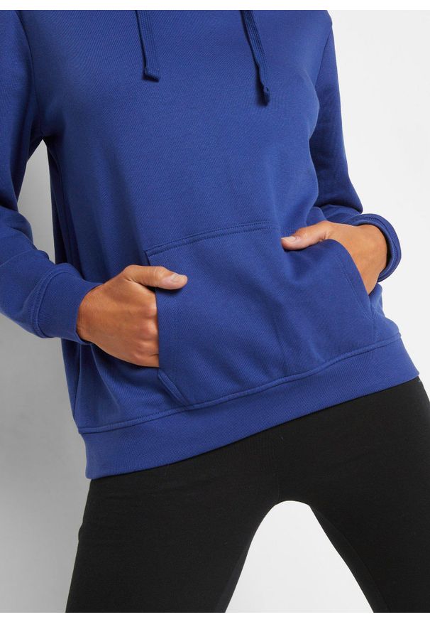 bonprix - Bluza z kapturem, z miękkiego materiału frotte. Typ kołnierza: kaptur. Kolor: niebieski. Materiał: materiał. Styl: sportowy
