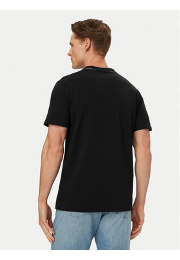 Calvin Klein T-Shirt LV04LF223G Czarny Regular Fit. Kolor: czarny. Materiał: bawełna