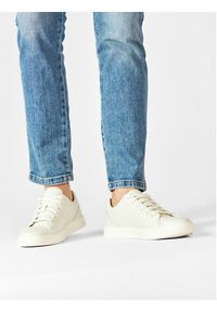 Clarks Sneakersy Un Costa Lace 261401647 Biały. Kolor: biały. Materiał: skóra