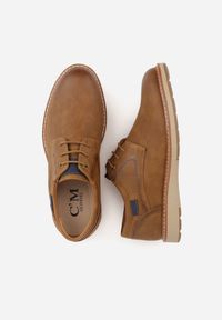 Born2be - Brązowe Sznurowane Półbuty Zdobione Drobną Perforacją Dimates. Okazja: na co dzień, na spotkanie biznesowe, do pracy. Kolor: brązowy. Materiał: jeans. Wzór: aplikacja. Styl: casual, biznesowy, klasyczny #4