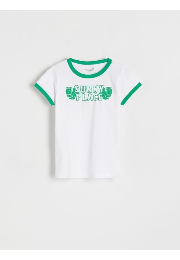 Reserved - T-shirt z wypukłym nadrukiem - biały. Kolor: biały. Materiał: bawełna. Wzór: nadruk