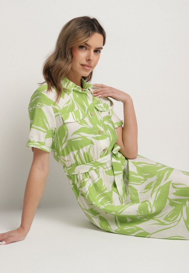 Born2be - Zielona Wiskozowa Sukienka o Koszulowym Kroju z Wiązanym Paskiem Uloanna. Okazja: na co dzień. Kolor: zielony. Materiał: wiskoza. Długość rękawa: krótki rękaw. Wzór: aplikacja. Typ sukienki: koszulowe. Styl: klasyczny, casual, elegancki