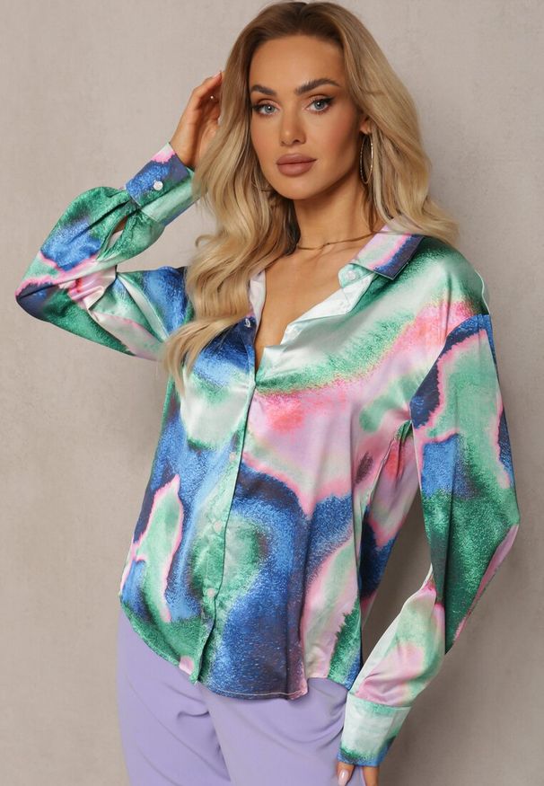 Renee - Zielono-Niebieska Koszula Ozdobiona Kolorowym Wzorem Tie-Dye Vatrie. Kolor: zielony. Wzór: aplikacja, kolorowy