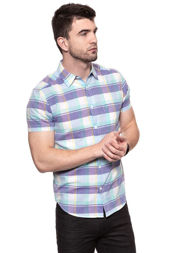 Wrangler - KOSZULA MĘSKA KRÓTKI RĘKAW WRANGLER SS 1PKT SHIRT BEACH GLASS W5860NQWD 112129522. Materiał: materiał. Długość rękawa: krótki rękaw. Długość: krótkie. Wzór: kratka