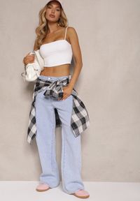 Renee - Jasnoniebieskie Jeansy z Bawełną o Szerokim Kroju High Waist Taliera. Okazja: na co dzień. Stan: podwyższony. Kolor: niebieski. Styl: casual, elegancki