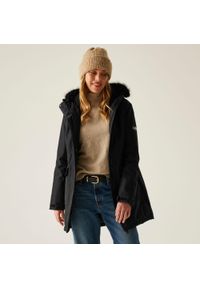 Regatta - Płaszcz damski przejściowy ocieplany przeciwdeszczowy Sabinka. Kolor: czarny. Materiał: poliester, puch. Sport: turystyka piesza #1