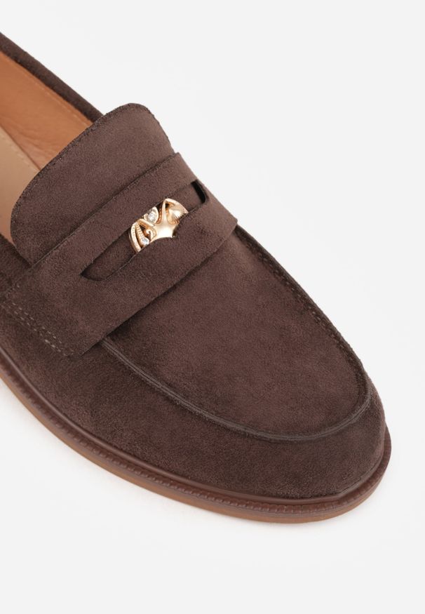 Renee - Ciemnobrązowe Mokasyny VICES ze Skórzaną Wkładką i Metaliczną Ozdobą Sereisana. Nosek buta: okrągły. Kolor: brązowy. Materiał: skóra. Wzór: aplikacja. Obcas: na obcasie. Wysokość obcasa: niski