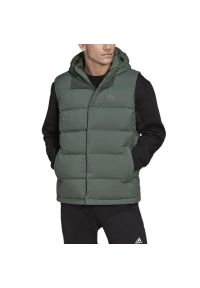 Adidas - Bezrękawnik adidas Helionic Hooded Down Vest HG6274 - zielony. Typ kołnierza: kaptur. Kolor: zielony. Materiał: tkanina, poliester, puch. Długość rękawa: bez rękawów. Wzór: ze splotem, aplikacja. Styl: sportowy #1