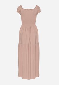 Born2be - Beżowa Wiskozowa Sukienka Hiszpanka z Marszczoną Górą Jenanira. Okazja: na co dzień. Typ kołnierza: dekolt hiszpanka. Kolor: beżowy. Materiał: wiskoza. Styl: casual, klasyczny #3