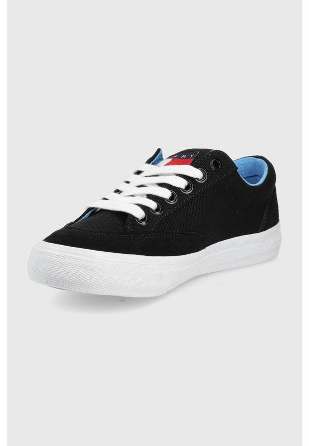 Tommy Jeans trampki damskie kolor czarny. Nosek buta: okrągły. Zapięcie: sznurówki. Kolor: czarny. Materiał: guma
