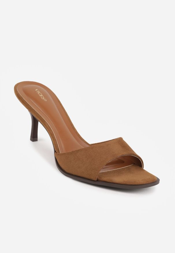 Born2be - Ciemnobeżowe Minimalistyczne Klapki na Szpilce VICES z Imitacji Zamszu Fodita. Okazja: na co dzień. Kolor: beżowy. Materiał: zamsz. Obcas: na szpilce. Styl: elegancki, casual. Wysokość obcasa: średni