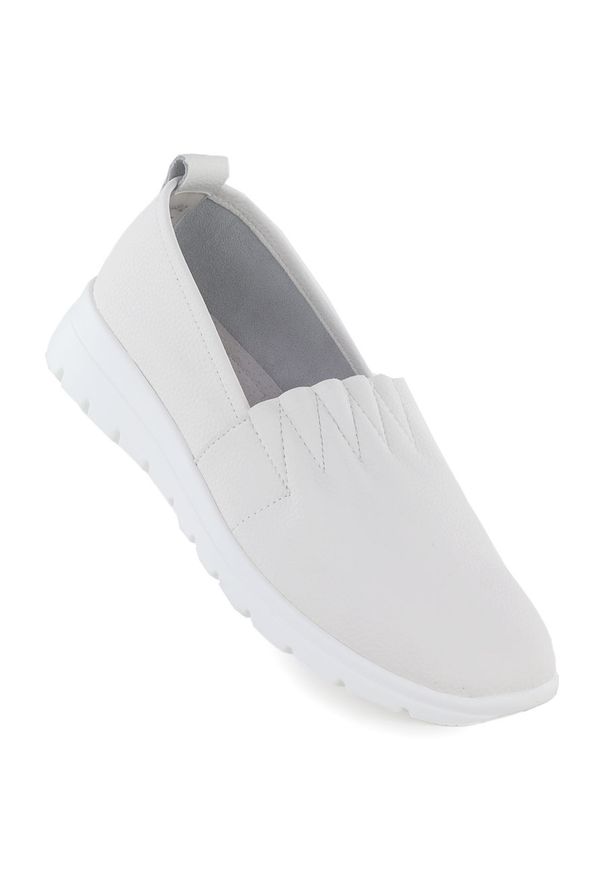 marka niezdefiniowana - Skórzane półbuty damskie wsuwane białe N.A.W. JHY061. Zapięcie: bez zapięcia. Kolor: biały. Materiał: skóra