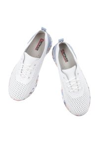 Półbuty damskie Artiker, skóra naturalna perforowana cholewka sznurowanie lekka elastyczna podeszwa z kwiatowym motywem, białe, 58C0586. Okazja: na co dzień. Zapięcie: sznurówki. Kolor: biały. Materiał: skóra. Szerokość cholewki: normalna. Wzór: kwiaty. Sport: turystyka piesza #6
