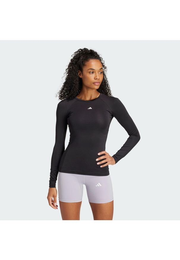 Adidas - Koszulka TECHFIT Long Sleeve Training. Kolor: czarny. Materiał: materiał. Długość rękawa: długi rękaw. Technologia: Techfit (Adidas). Długość: długie. Sport: fitness
