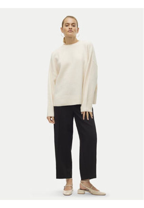 Vero Moda Sweter Boom 10320463 Écru Loose Fit. Materiał: syntetyk