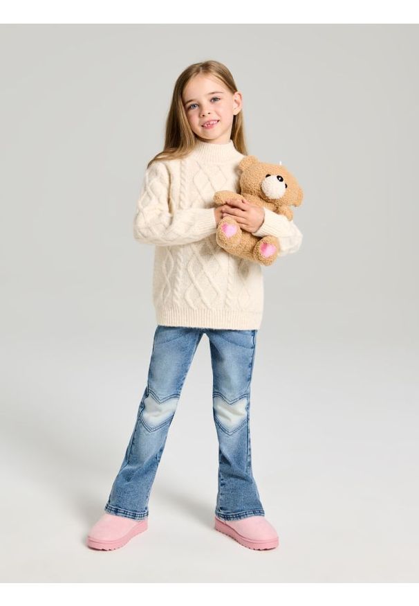 Sinsay - Jeansy flare z efektem sprania - niebieski. Kolor: niebieski