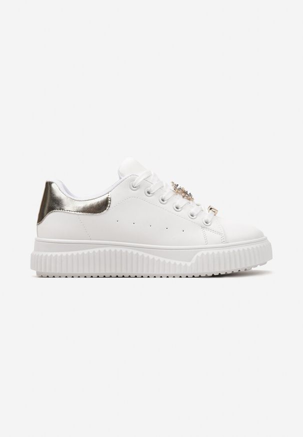 Born2be - Biało-Złote Sneakersy na Grubej Podeszwie ze Wstawką z Ekozamszu i Aplikacją Metalowego Misia Mirnella. Okazja: na co dzień. Zapięcie: sznurówki. Kolor: biały. Materiał: jeans. Wzór: aplikacja
