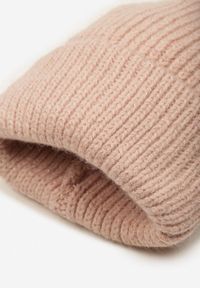 Renee - Różowa Czapka Beanie z Wiskozą z Prążkowanego Materiału Ozdobiona Metaliczną Nicią Temitana. Kolor: różowy. Materiał: materiał, prążkowany, wiskoza. Wzór: aplikacja. Styl: wizytowy, casual, elegancki #2