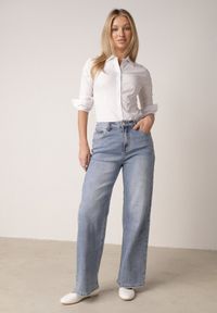 Born2be - Niebieskie Jeansy z Bawełną Szerokie z Wysokim Stanem Artilla. Okazja: na co dzień. Stan: podwyższony. Kolor: niebieski. Styl: casual, elegancki #1