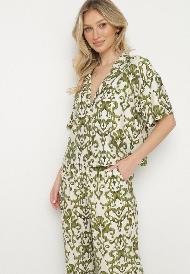 Born2be - Ciemnozielony Komplet z Wiskozy w Ornamentalny Wzór Koszula i Spodnie Evialirae. Kolor: zielony. Materiał: wiskoza