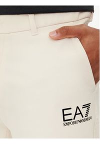 EA7 Emporio Armani Spodnie materiałowe 3DPP01 PNFRZ 1946 Écru Regular Fit. Materiał: syntetyk #3