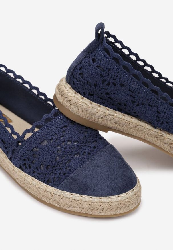 Renee - Niebieskie Espadryle Vylixis. Nosek buta: okrągły. Zapięcie: bez zapięcia. Kolor: niebieski. Materiał: materiał. Szerokość cholewki: normalna. Wzór: aplikacja, gładki, ażurowy, haft. Sezon: lato