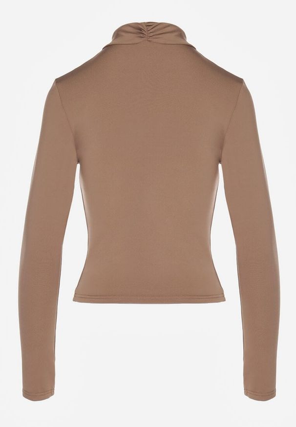 Renee - Jasnobrązowa Bluzka z Marszczeniem Przy Zabudowanym Dekolcie Nivana. Okazja: na co dzień. Kolor: brązowy. Materiał: wiskoza, jeans. Styl: casual, elegancki, klasyczny