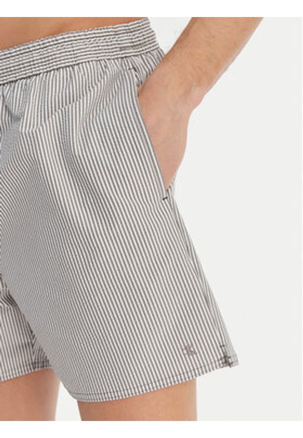 Calvin Klein Swimwear Szorty kąpielowe LV00N61040 Kolorowy. Materiał: syntetyk. Wzór: kolorowy