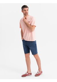 Ombre Clothing - Męskie szorty z gumką w pasie i efektem sprania – niebieskie V2 - Rozmiar: L. Okazja: na co dzień. Kolor: niebieski. Materiał: skóra, denim, materiał, bawełna, elastan. Sezon: lato. Styl: casual, elegancki #5