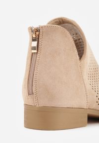 Born2be - Beżowe Ażurowe Botki Vices na Płaskiej Podeszwie z Ozdobnym Wycięciem Selenith. Okazja: na co dzień. Kolor: beżowy. Materiał: jeans. Wzór: ażurowy. Obcas: na płaskiej podeszwie. Styl: casual, elegancki, klasyczny #3