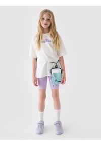 4f - 4F T-shirt oversize z nadrukiem dziewczęcy - biały 122 (6-7 lat). Okazja: na co dzień. Kolor: biały. Materiał: bawełna, dzianina, jersey. Długość rękawa: krótki rękaw. Długość: krótkie. Wzór: nadruk. Sezon: lato. Styl: klasyczny, casual, wakacyjny, sportowy #2