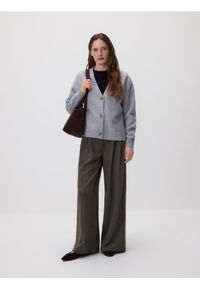 Reserved - Wełniany kardigan - jasnoszary. Kolor: szary. Materiał: wełna #1